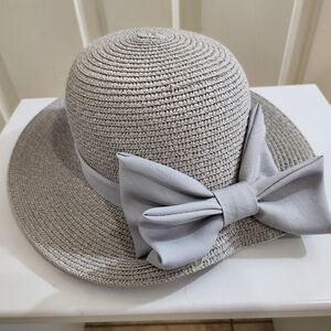 Stylish Gray Kids Hat with Bow